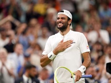 Berrettini, el rival de Alcaraz en los octavos de Wimbledon que hace un mes salía llorando de una pista de tenis