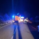 Herido muy grave un joven de 22 años tras chocar su furgoneta contra un árbol en Carabaña