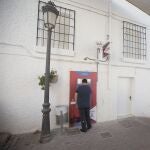Acuerdo de la Junta de Andalucía para implantar cajeros en los pueblos
