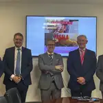 El consejero Mariano Veganzones se reúne con representantes de la Asociación AECA-ITV