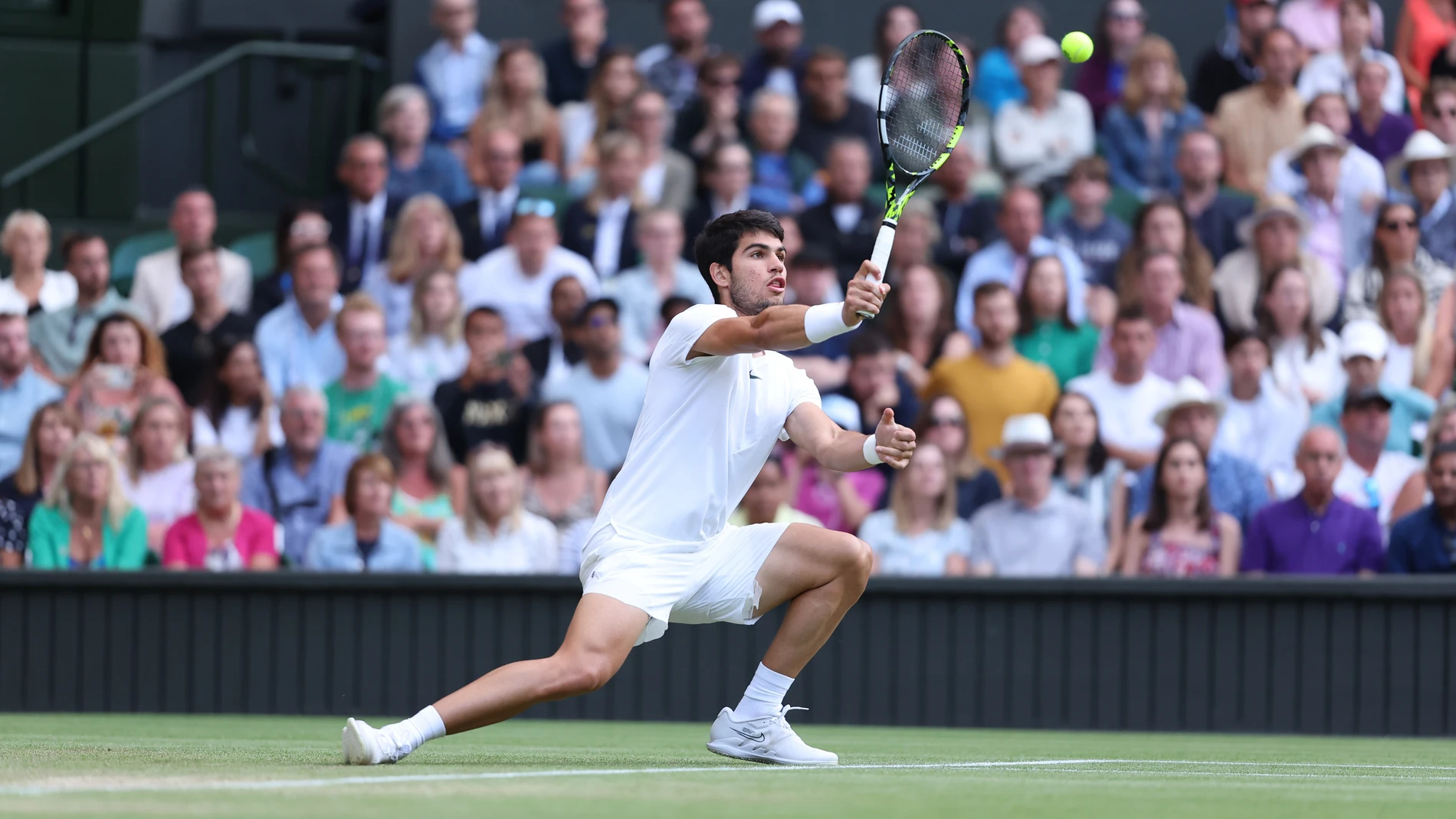 Carlos Alcaraz during the 2023 Wimbledon Championships on July 10, 2023 at All England Lawn Tennis & Croquet Club in Wimbledon, England - Photo Antoine Couvercelle / DPPI Antoine Couvercelle / Dppi / Afp7 10/07/2023 ONLY FOR USE IN SPAIN