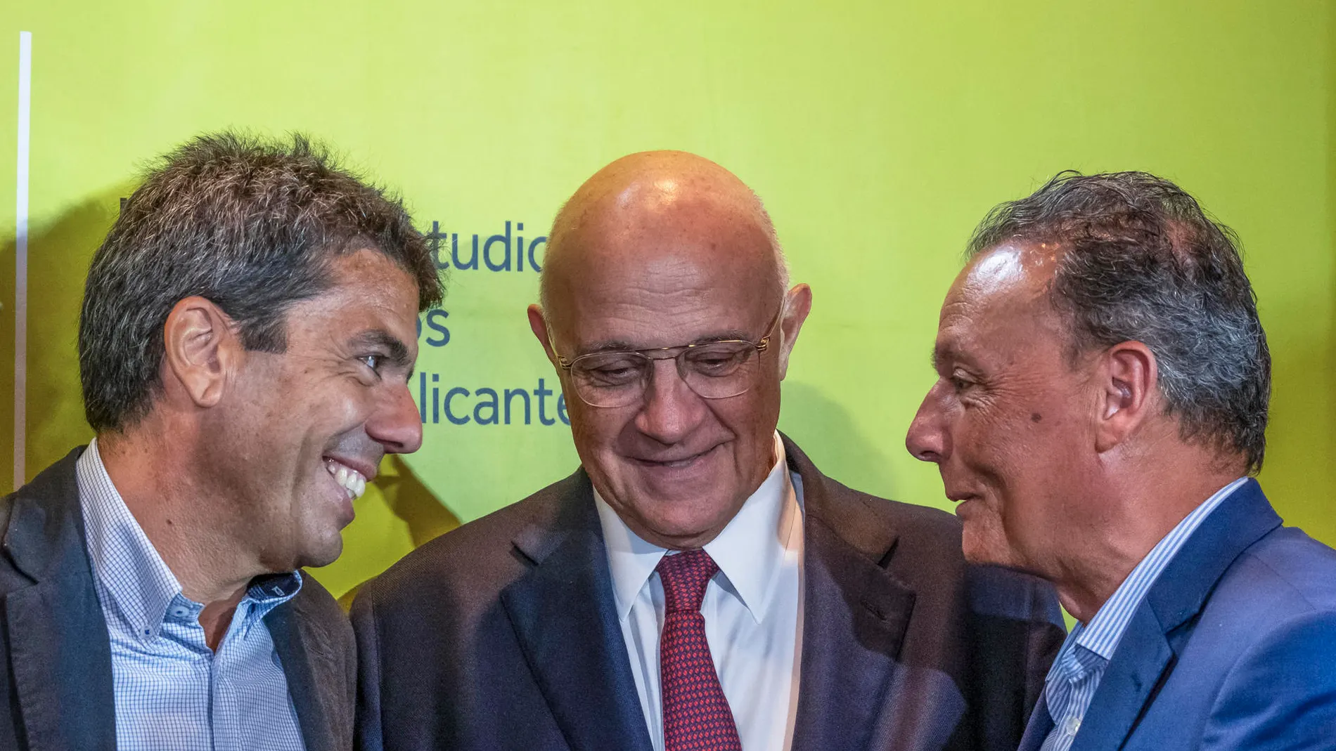 Carlos Mazón, Josep Oliu y Salvador Navarro hoy en la Asamblea Anual de INECA en Alicante.