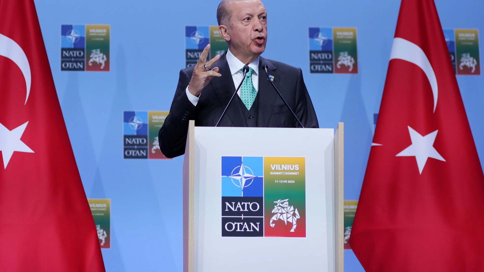 Vilnius (Lithuania), 12/07/2023.- President of Turkey Recep Tayyip Erdogan attends a press conference during the NATO ?summit in Vilnius, Lithuania, 12 July 2023. The North Atlantic Treaty Organization (NATO) Summit takes place in Vilnius on 11 and 12 July 2023 with the alliance's leaders expected to adopt new defense plans. (Lituania, Turquía) EFE/EPA/TIM IRELAND