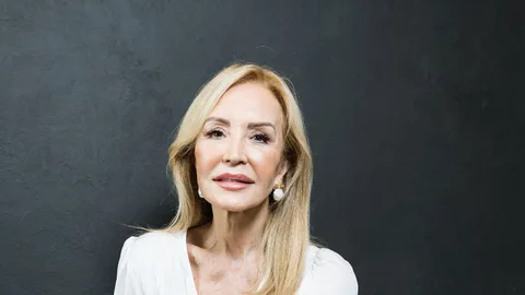 Carmen Lomana