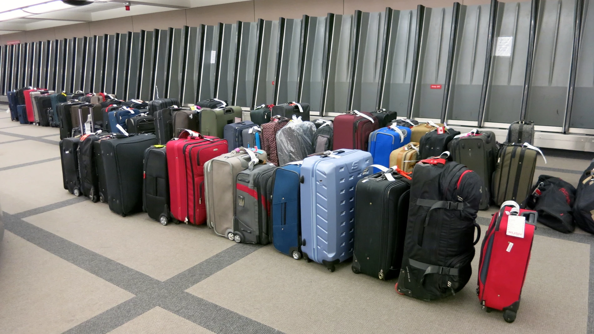 La mochila de viaje viral en TikTok de  para no facturar y llevar  tantas cosas como en una maleta de cabina