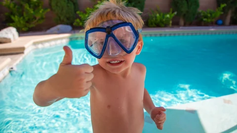 ¿Qué es el síndrome de inmersión y cómo evitarlo en la playa o en la piscina?