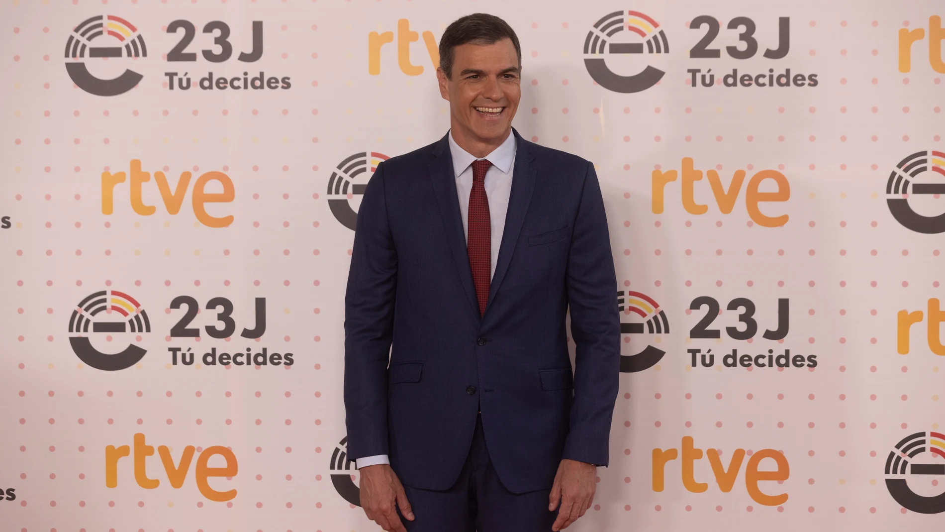 Pedro Sánchez a su llegada al debate a tres. @Gonzalo Pérez Mata