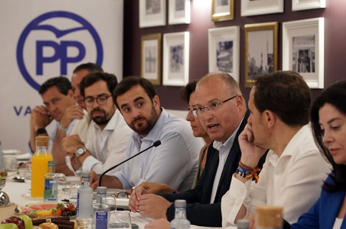 Miguel Tellado participa en un encuentro del PP de Valladolid