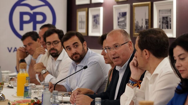 Miguel Tellado participa en un encuentro del PP de Valladolid