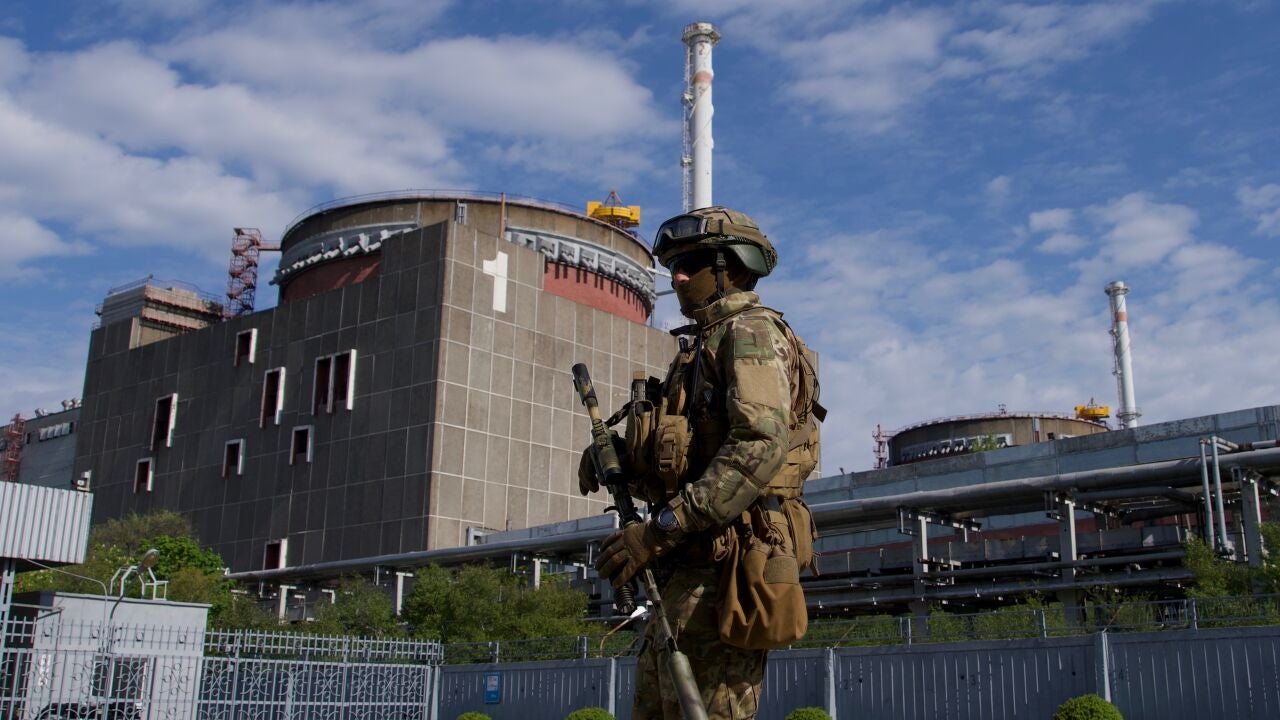 ザポリージャ原子力発電所、原子炉格納容器構造に3回の直撃を受ける