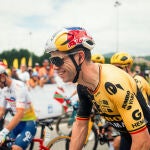 La paternidad llama a Wout van Aert, que abandona el Tour de Francia