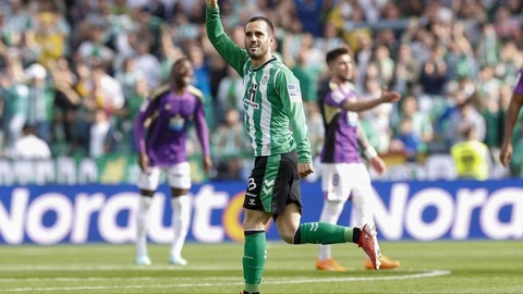 Juanmi con el Betis