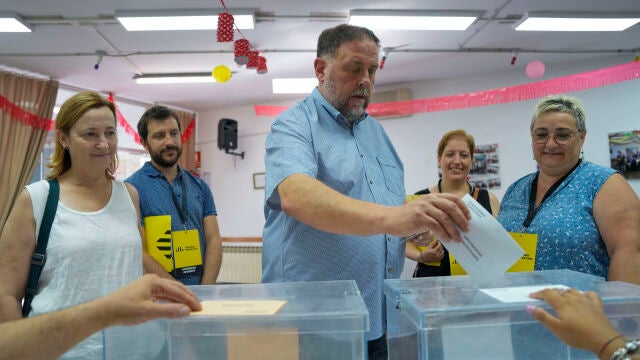 Oriol Junqueras acude a votar 