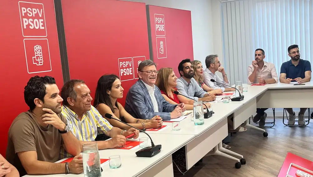 El secretario general del PSPV-PSOE, Ximo Puig, ha presidido la reunión de la Comisión Ejecutiva Nacional del partido