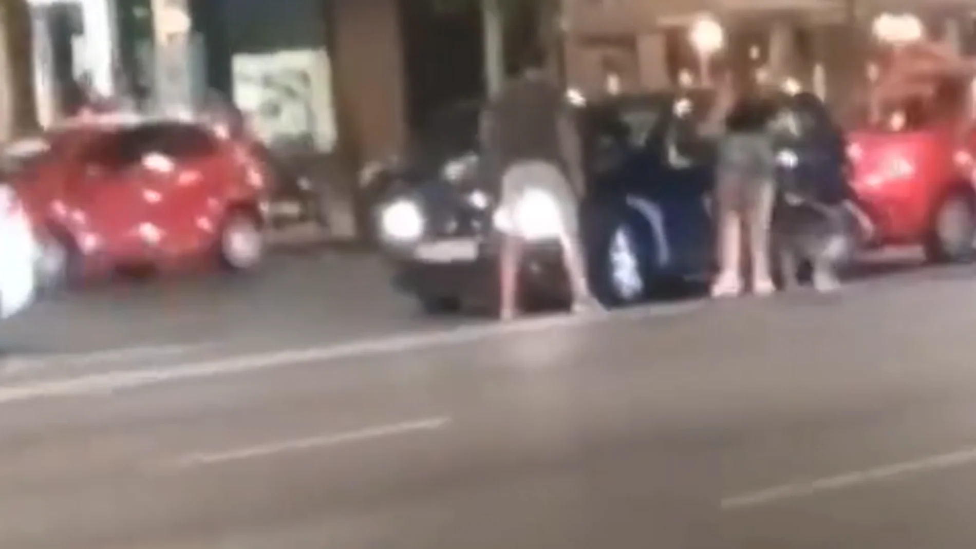 Impactante vídeo: Atropello de un policía que intentaba detener a un ladrón de coches en Madrid
