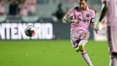 El espectacular doblete de Messi que hace volar al Inter Miami