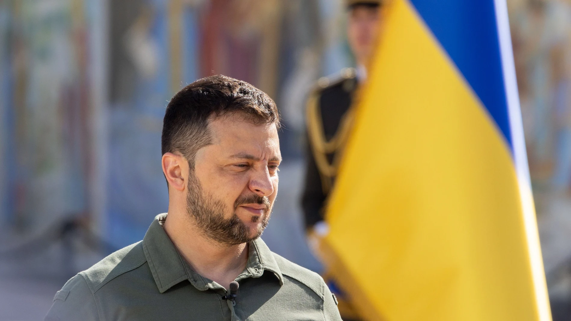 Kyiv (Ukraine), 28/07/2023.- A handout photo made available by the Ukrainian Presidential Press Service shows Ukrainian President Volodymyr Zelensky attending an event on the occasion of the Day of Ukrainian Statehood held on Mykhailivska Square in downtown Kyiv, Ukraine, 28 July 2023, amid the Russian invasion. Ukraine marked the Day of Ukrainian Statehood for the second time on 28 July 2023. The national holiday was established by decree of President Zelensky in 2021 and adopted by parliame...