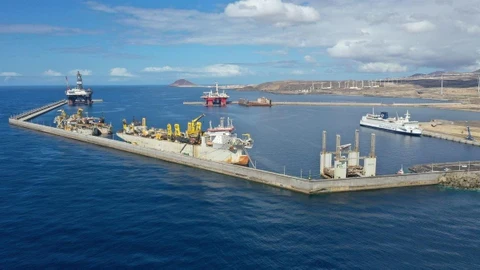 Llega un cayuco a Tenerife con 191 migrantes, uno de ellos fallecido