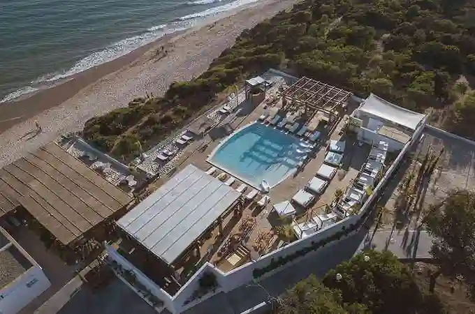 Este es el beach Club que no hay que perderse en Cádiz este verano