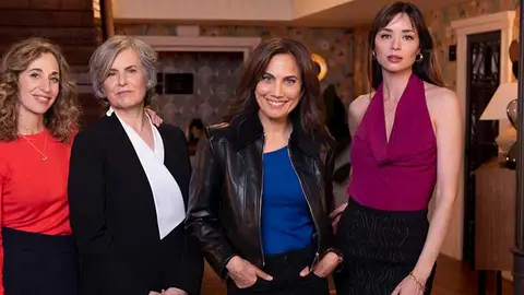 Las protagonistas de la serie '4 estrellas'