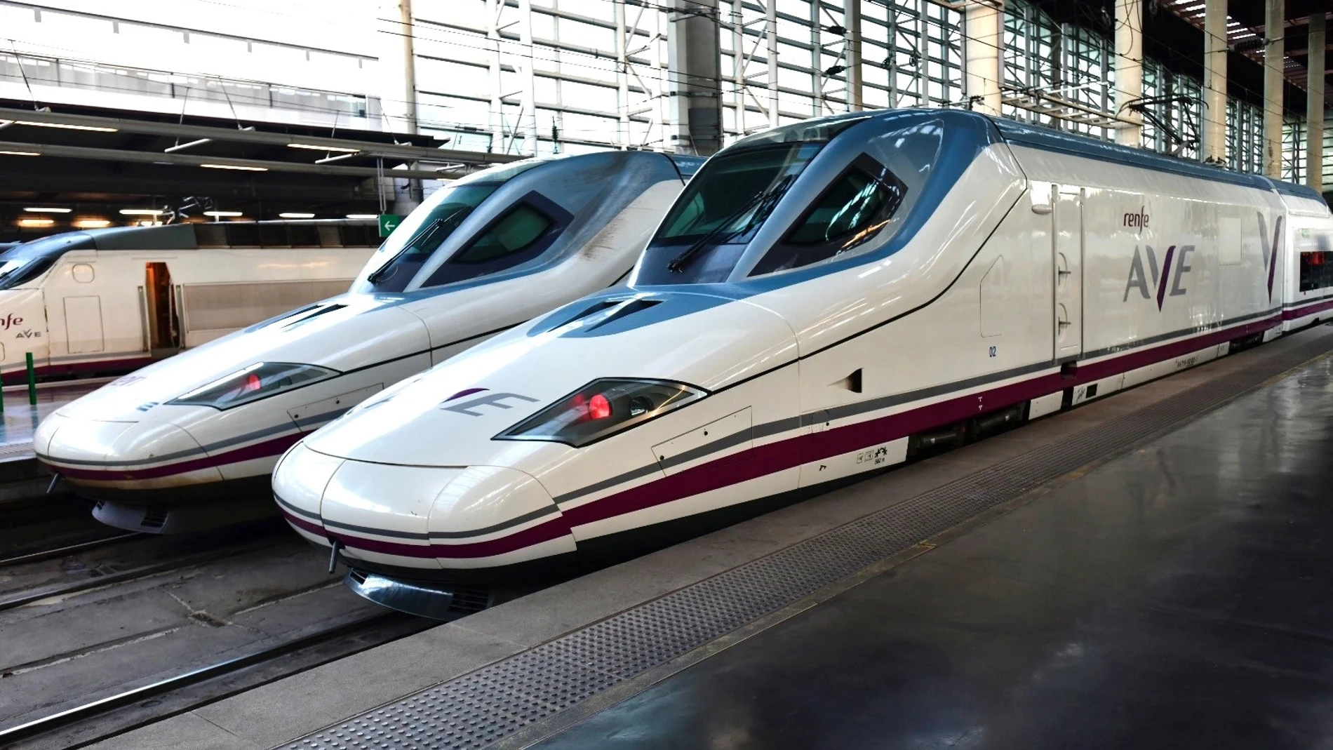 MADRID.-Renfe ofrece un millón de plazas en cerca de 3.000 trenes durante este fin de semana