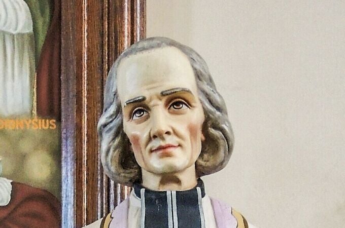 Escultura de San Juan María Vianney
