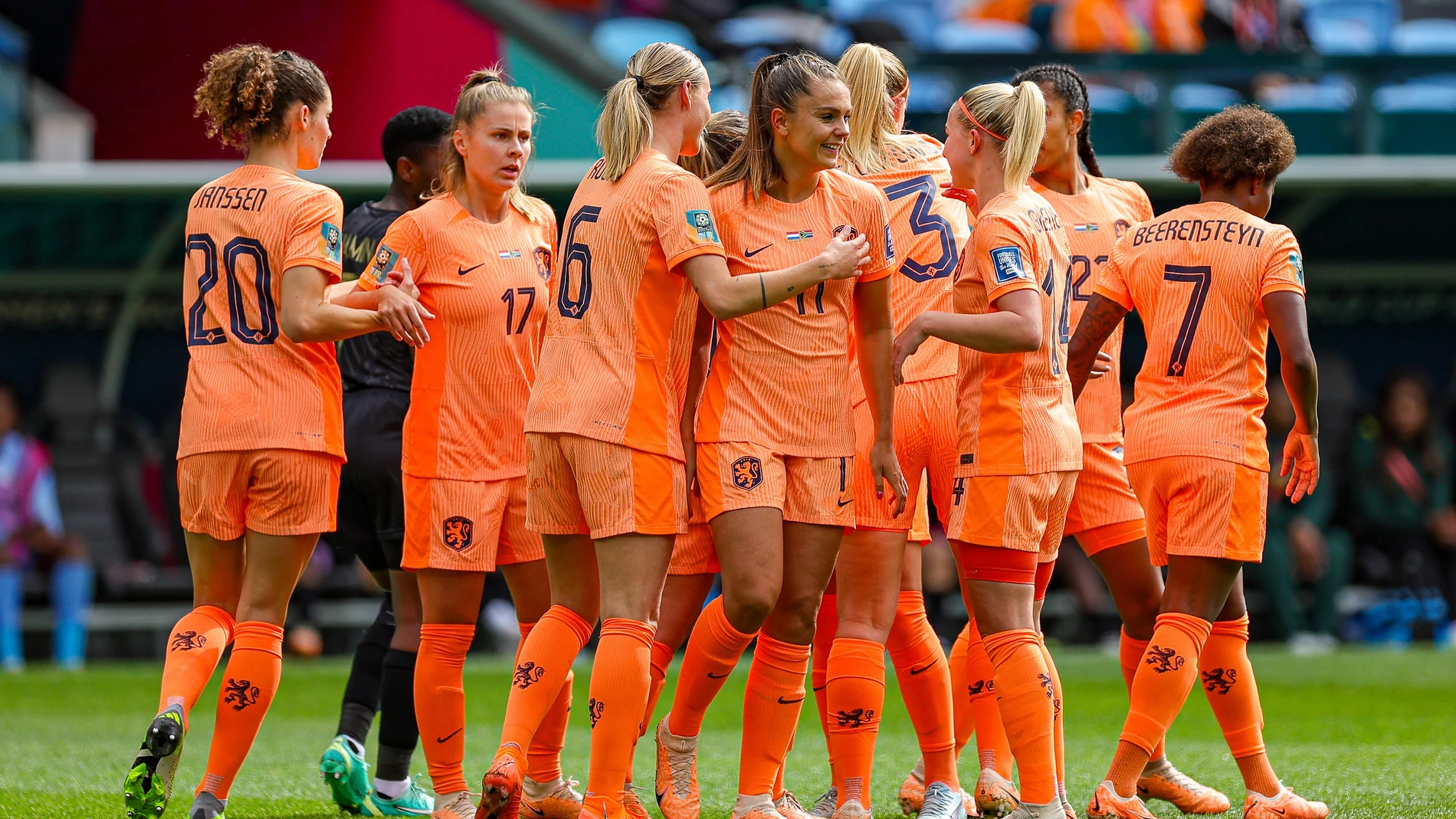 Jill Roord (6) of Netherlands scores a goal and celebrates 1-0 during the 2023 FIFA Women’s World Cup, round of 16 football match between Netherlands and South Africa on 6 August 2023 at Sydney Football Stadium, Sydney, Australia - Photo Nigel Keene / ProSportsImages / DPPI Nigel Keene / Pro Sports Images / Afp7 06/08/2023 ONLY FOR USE IN SPAIN