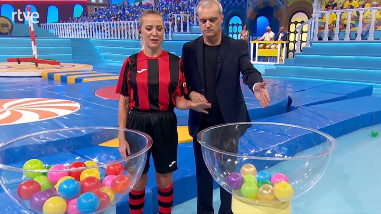 Asun Langa, de arbitrar en la