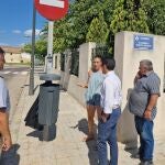 Carlos Mundina charla con los vecinos de La Punta