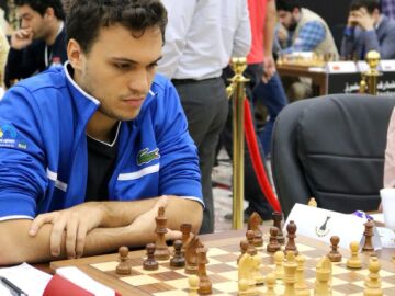 El número uno del ajedrez argentino da una patada a su país para competir con España