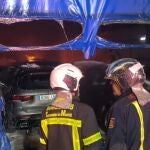 Extinguido un incendio sin víctimas en una nave de reparación de coches en Colmenar Viejo