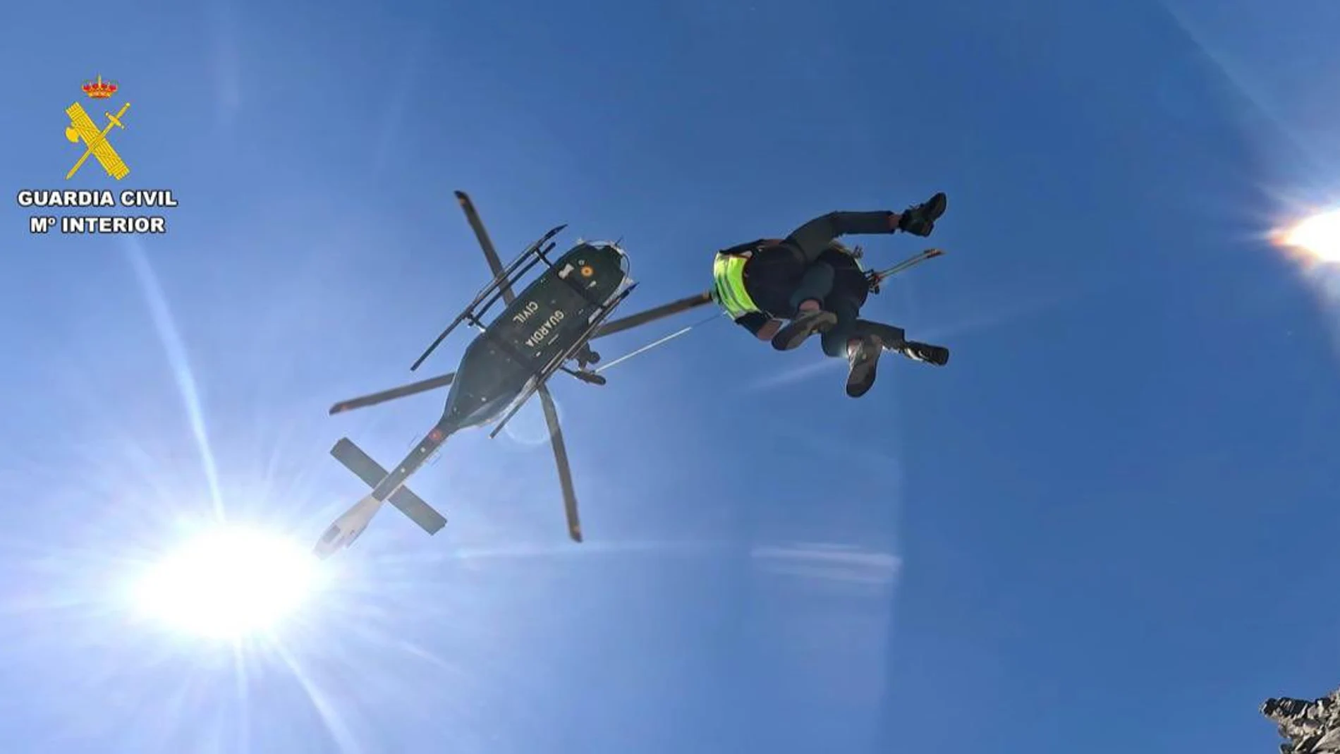 La Guardia Civil ha rescatado a un montañero fallecido tras sufrir un accidente en el paraje Torre Santa,