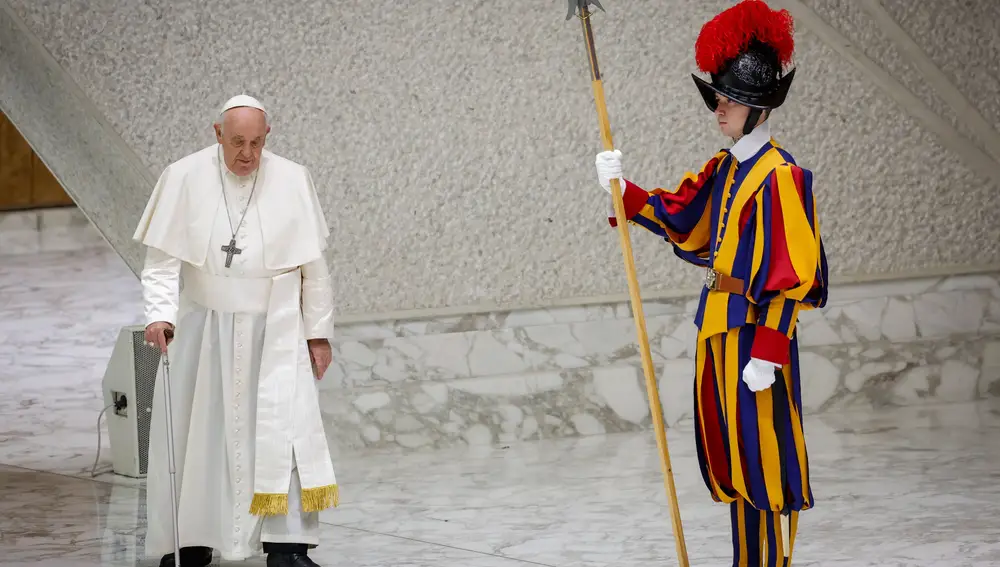 El Papa Francisco dirige la audiencia general semanal