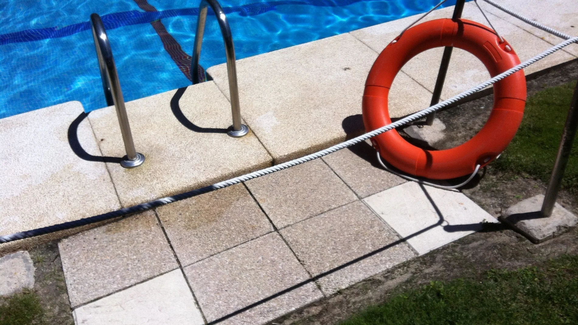 Muere una niña de tres años por ahogamiento en una piscina de San Javier