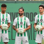 Riad, Isco y Bartra, jugadores del Real Betis