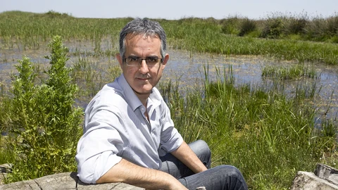 El escritor Jorge Molina