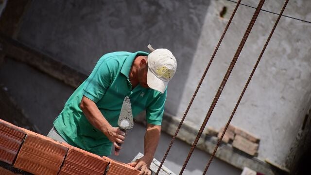 Un trabajador de la construcción