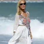Carmen Lomana en la playa de Marbella.
