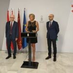 La concejala de Gobierno Abierto, Promoción Económica y Empleo, Mercedes Bernabé, explica en rueda de prensa que Murcia expondrá en el Foro Digital de Eurocities su experiencia en la gestión online de los datos municipales.