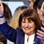 Bullrich aventaja al alcalde de Buenos Aires en las primarias en Argentina, según los primeros resultados