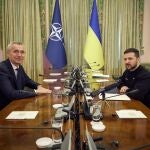 Ucrania.- La OTAN matiza que Ucrania decidirá cómo negociar con Rusia tras sugerir la cesión de territorios ocupados