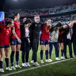 Jorge Vilda, junto a sus jugadoras tras alcanzar la final del Mundial