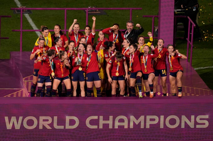 España celebra el título de campeonas del mundo