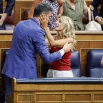 Pedro Sánchez y Yolanda Díaz en el Congreso de los Diputados durante el inicio de la XV Legislatura 