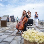 Ofrenda floral en Gran Canaria a las víctimas de la tragedia de Spanair en el 15º aniversario