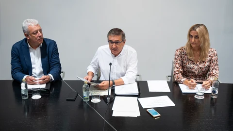 José Antonio Rovira aborda en rueda de prensa los fallos en el reparto de plazas docentes de València