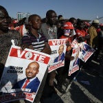 Zimbabue.- El líder de la oposición de Zimbabue denuncia fraude y reivindica su victoria en las elecciones