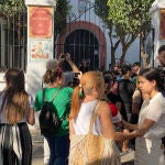 La madre de Luis Rubiales se encierra en una iglesia en Motril e inicia una huelga de hambre en apoyo a su hijo