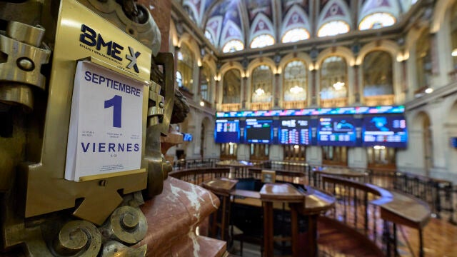 Economía/Bolsa.- El Ibex 35 inicia septiembre con una caída del 0,59%, aunque avanza un 1,18% en la semana