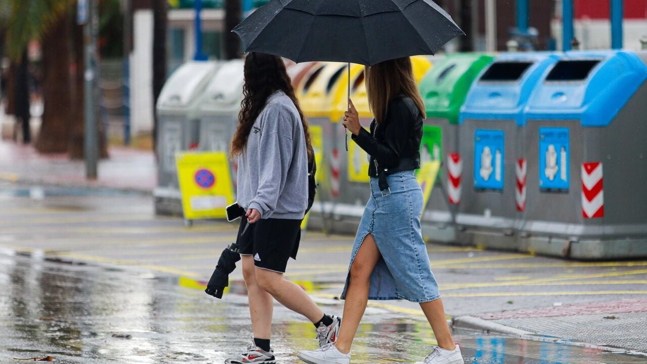 Condiciones Meteorológicas para el Puente de Mayo en España: Avisos de Lluvia y Tormentas